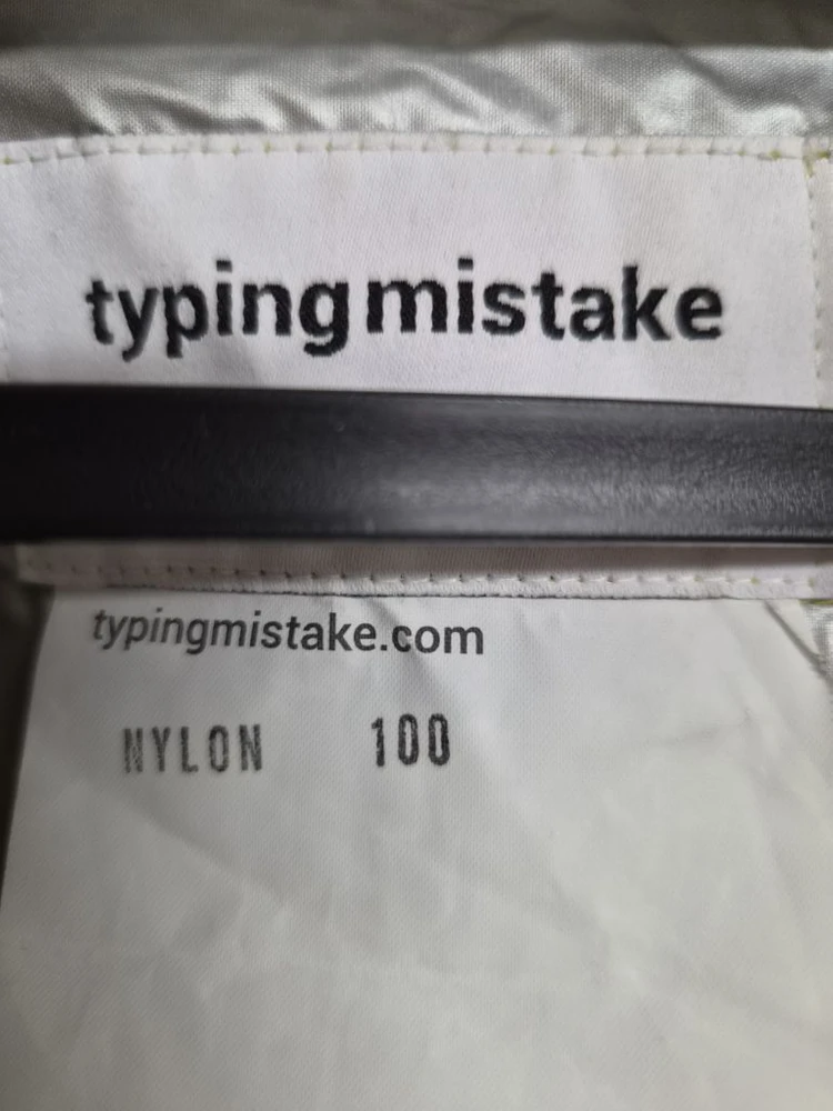 타이핑 미스테이크(typing mistake) 나일론 후드 바람막이 자켓 (라임 / L) 이미지