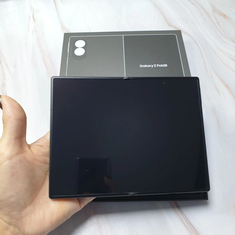 LG 갤럭시 Z폴드8 와이드 그라파이트 256G A급 풀박스 판매 이미지