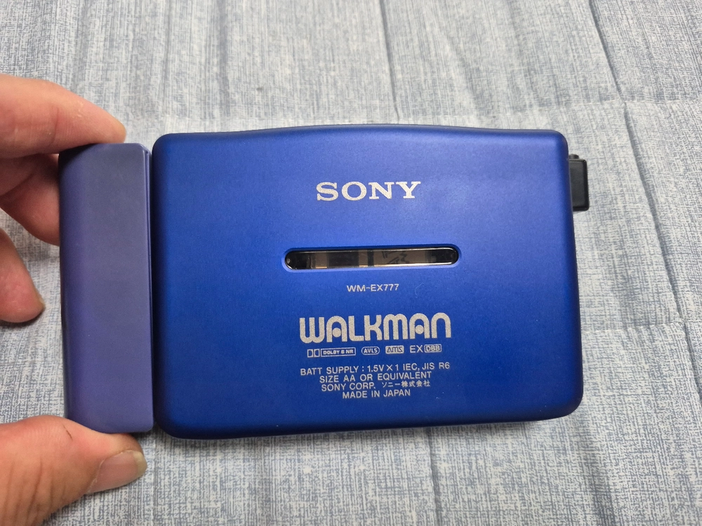 SONY WM-EX777 BLUE색상 정상작동품 판매합니다. 이미지