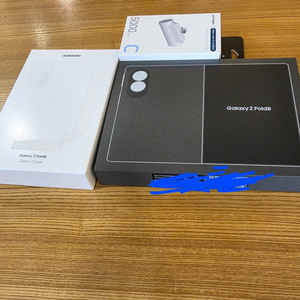 갤럭시 폴드8 자급제 512GB 미개봉 팔아요 이미지