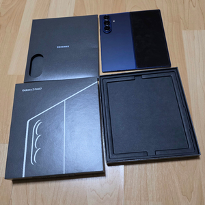 갤럭시 폴드7 자급제 512GB 블루쉐도우 팔아요 이미지