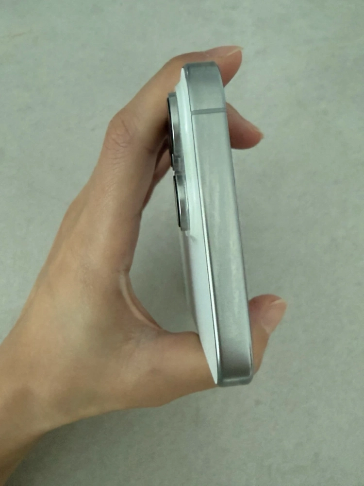 아이폰16프로맥스 256GB 화이트티타늄 이미지