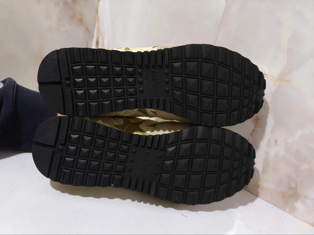 250mm 발렌티노 락러너 스니커즈 이미지