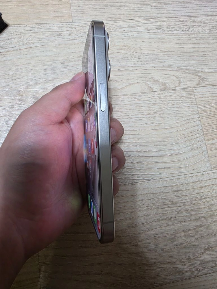 자급제 아이폰 15 Pro 256GB 이미지