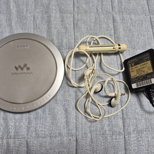 SONY D-EJ720 CHROME색상 정상작동품 판매합니다. 이미지