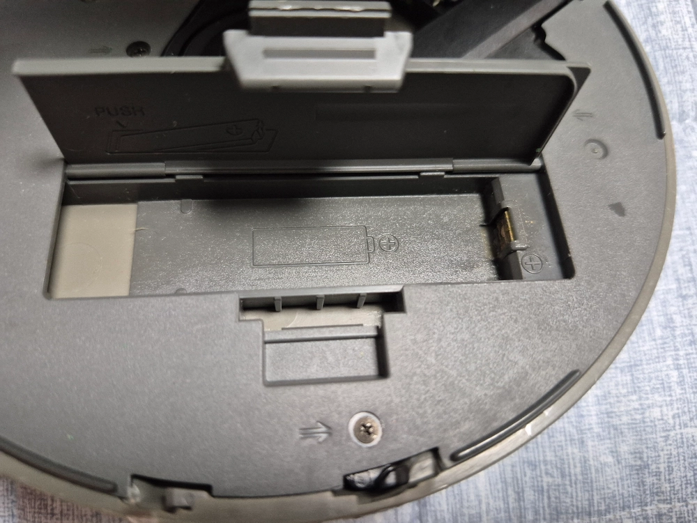 SONY D-EJ720 CHROME색상 정상작동품 판매합니다. 이미지