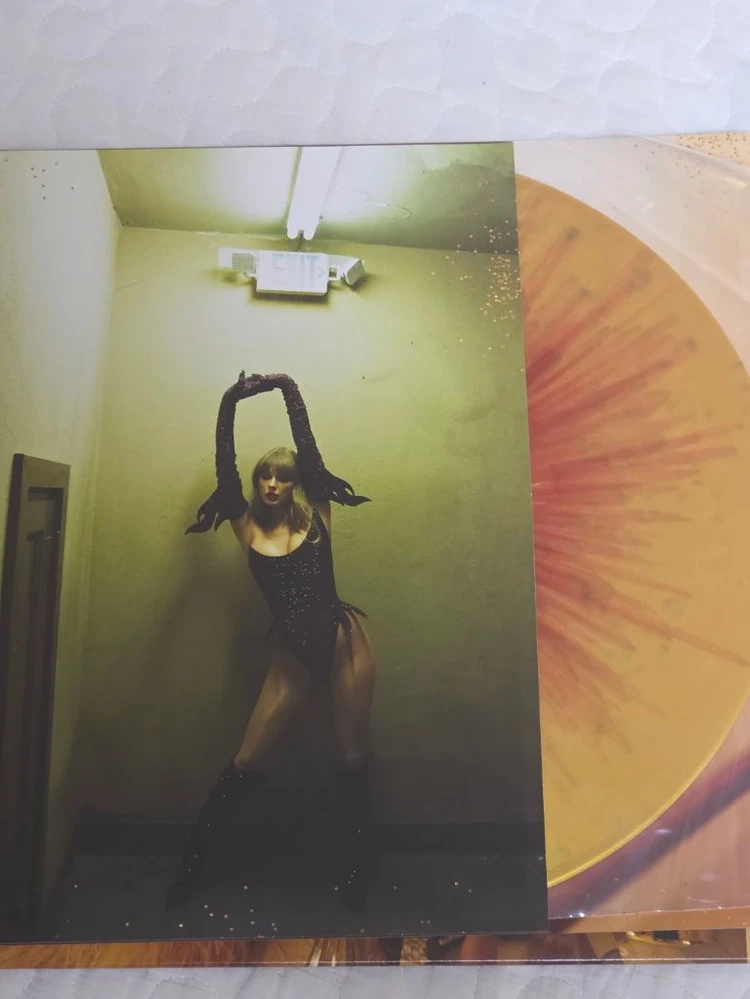 [급처] 테일러 스위프트 11집 The Life of A Showgirl 한정반 LP 이미지
