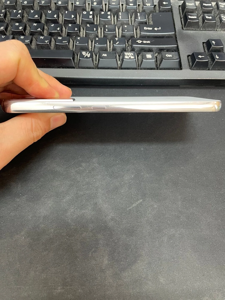 갤럭시S22플러스 화이트 256GB 상태좋은 중고22만1000원팝니다 이미지