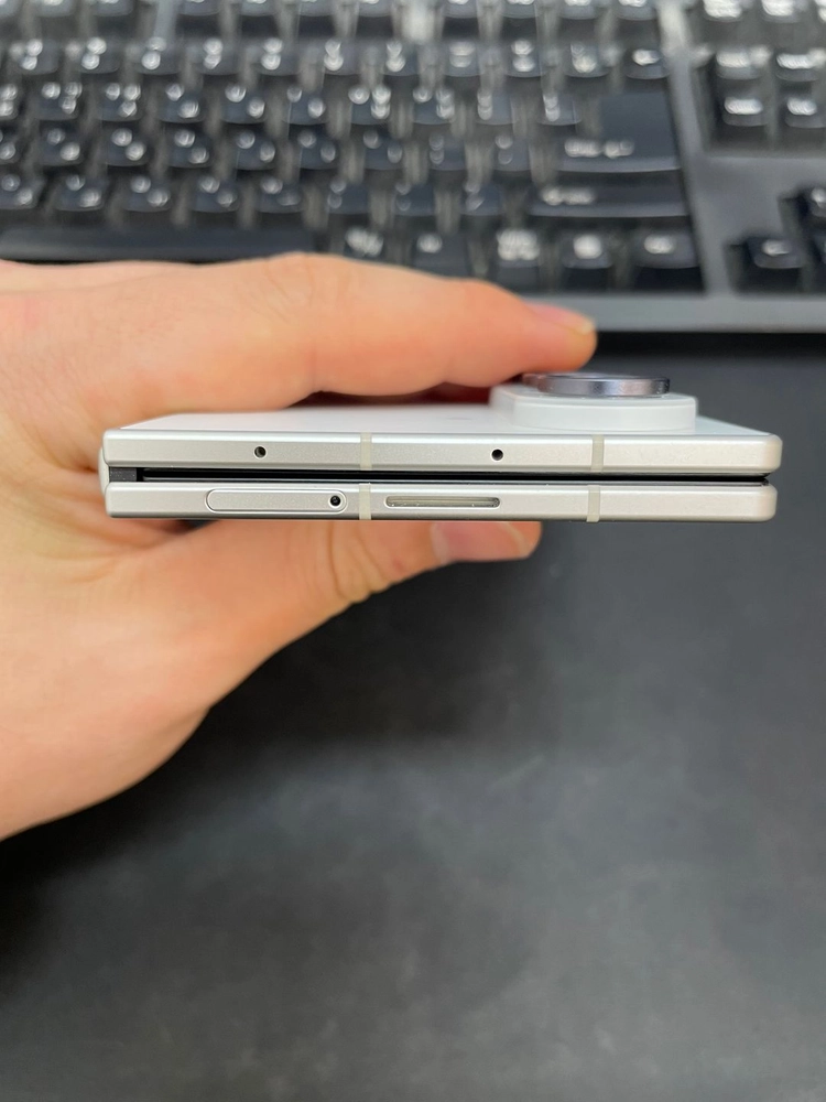 갤럭시Z폴드8울트라 크림 256GB 무잔상 상태좋은 중고191만4천팝니다 이미지
