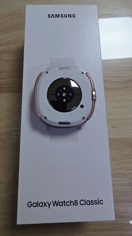 갤럭시 워치 8 클래식 46mm 화이트 SKT LTE 판매 합니다 이미지