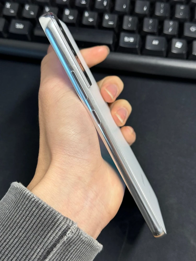 갤럭시 s22플러스 이미지