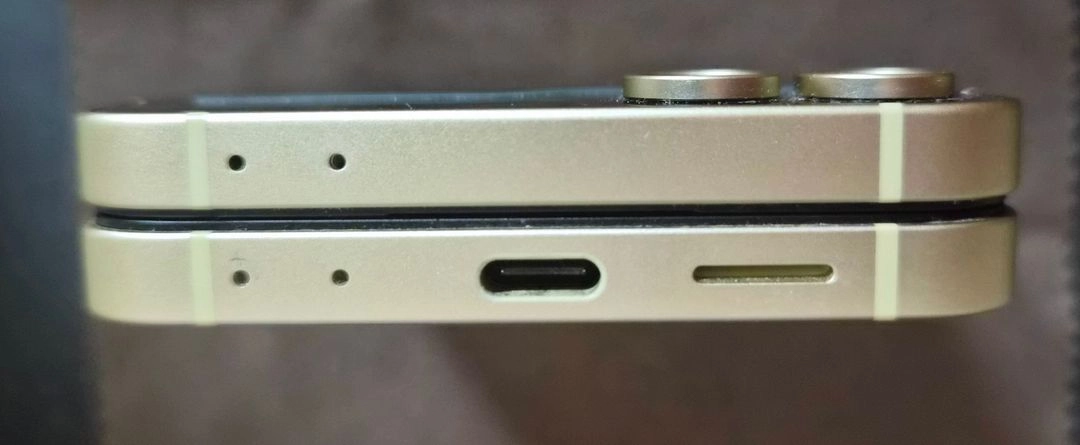 갤럭시 Z 플립6 256GB 풀박스 팝니다. 이미지