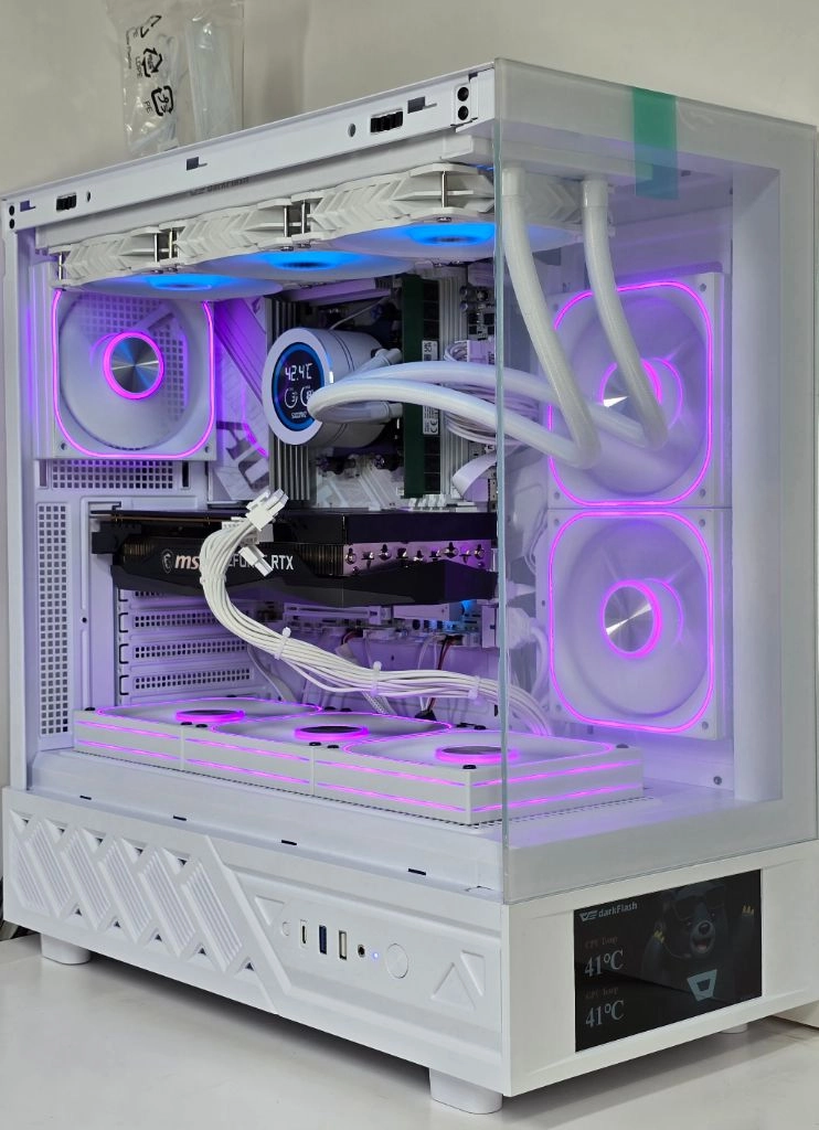 (9850X3D 새제품 수랭 화이트 반본체)9800X3D, 32GB,수랭,1000W GOLD, 방송게이밍컴퓨터본체 이미지