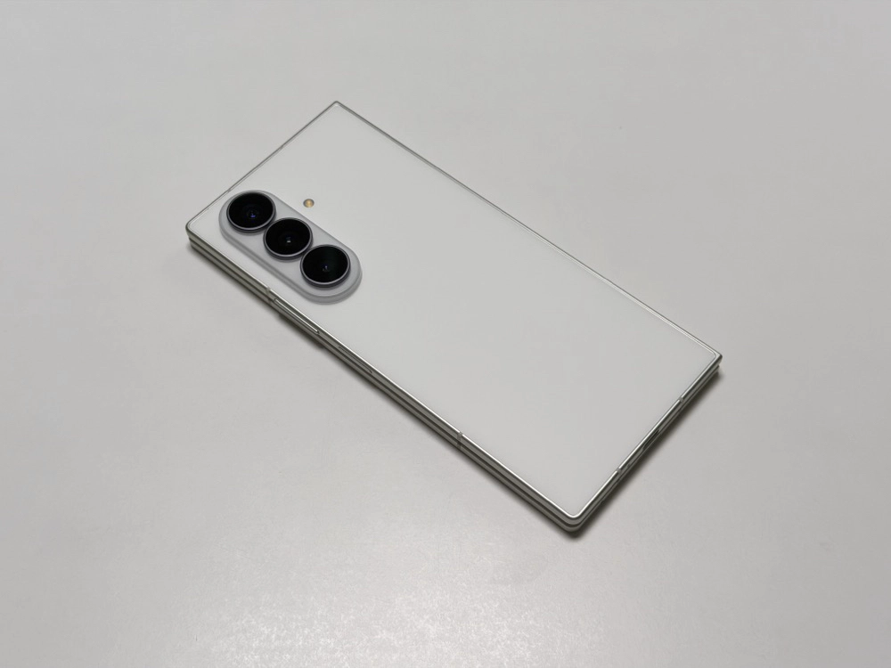 삼성 갤럭시폴드8 울트라 512GB 크림 자급제 이미지