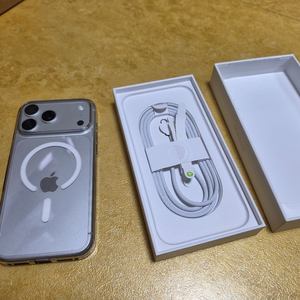 아이폰 18프로맥스 512 애케플 실버 이미지