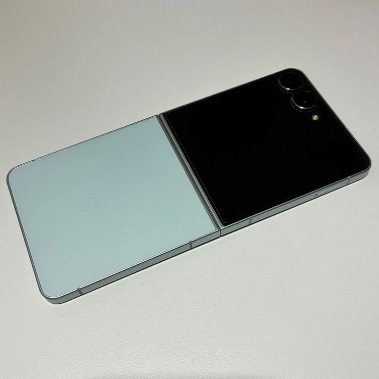 갤럭시 Z플립7 자급제 / 512GB / 민트 이미지