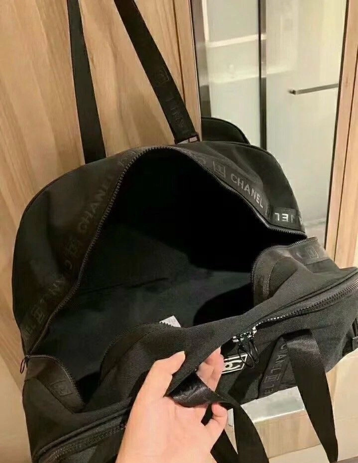 샤넬뷰티 더플백 블랙 보스턴백 이미지