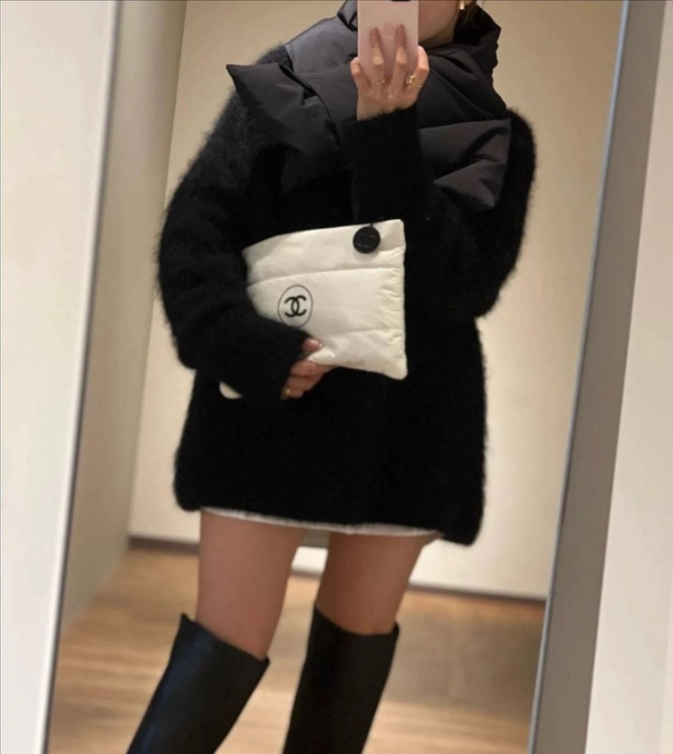 샤넬뷰티 패딩파우치 아이보리 이미지