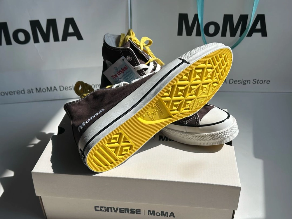 모마 MoMA X 컨버스 콜라보 이미지