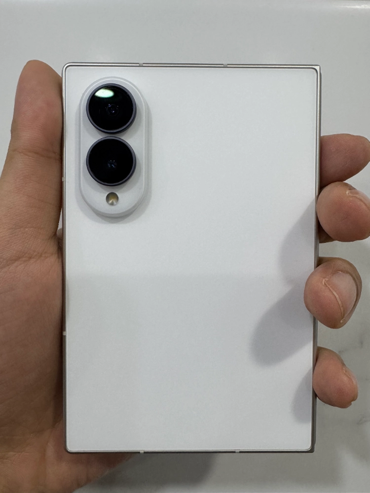 갤럭시 Z폴드8 1TB -> Z폴드8 512GB 또는 256GB 교환(추금받고) 이미지