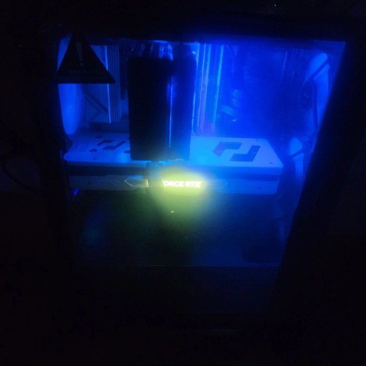 5060ti 16gb 64g 2tb pc판매 - 안심되는 중고거래