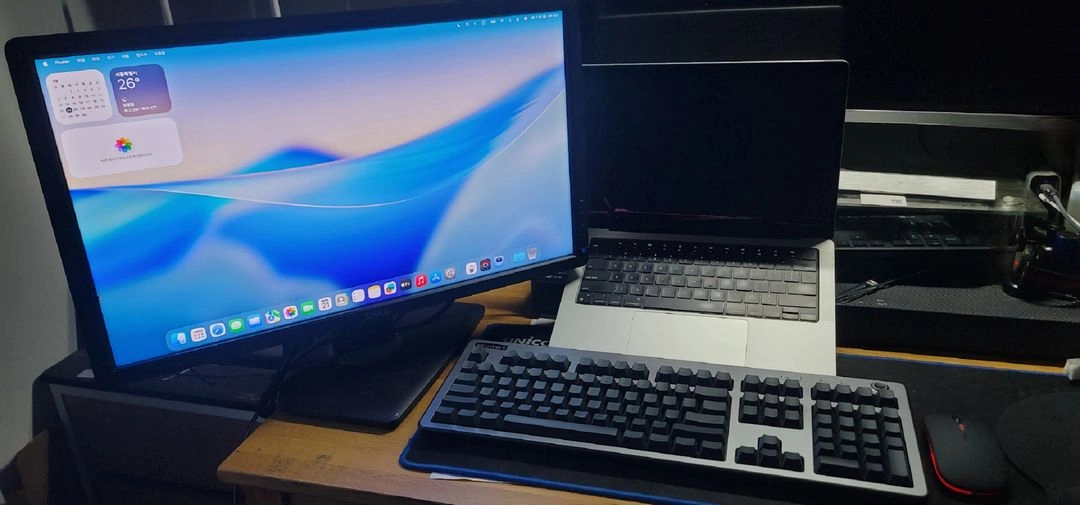 [액정만 불량 48사이클 S급] A2442 맥북 M1프로 16GB 512GB (썬더볼트 도킹포함) 이미지