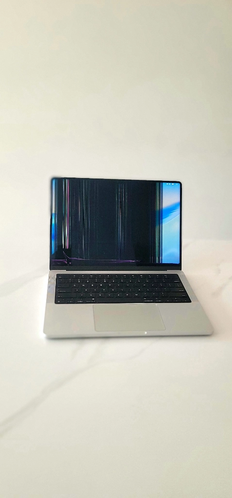 [액정만 불량 48사이클 S급] A2442 맥북 M1프로 16GB 512GB (썬더볼트 도킹포함) 이미지