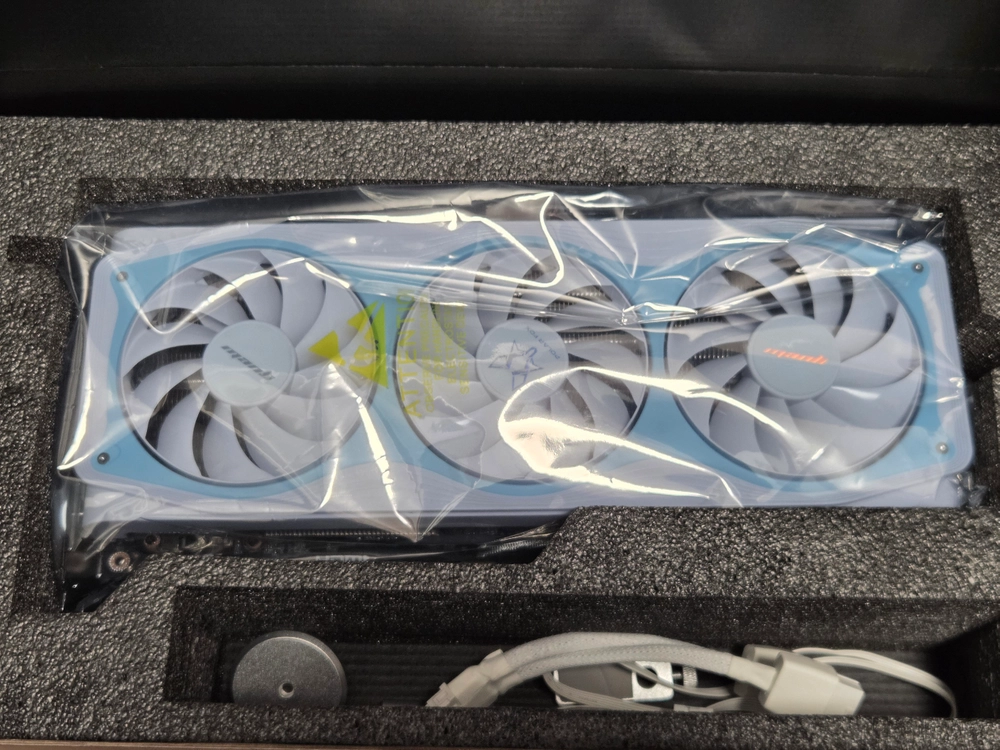 MANLI RTX 5070 TI 폴라폭스 인텍앤컴퍼니 팝니다 이미지
