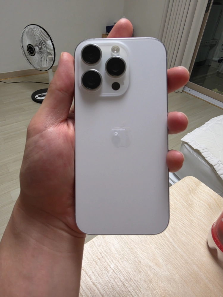 아이폰 16프로 256GB 애플케어 무음카메라 이미지