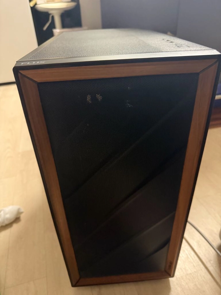 라이젠 7800x3d 반본체 그래픽카드 x 게이밍 컴퓨터 - 안심되는 중고거래