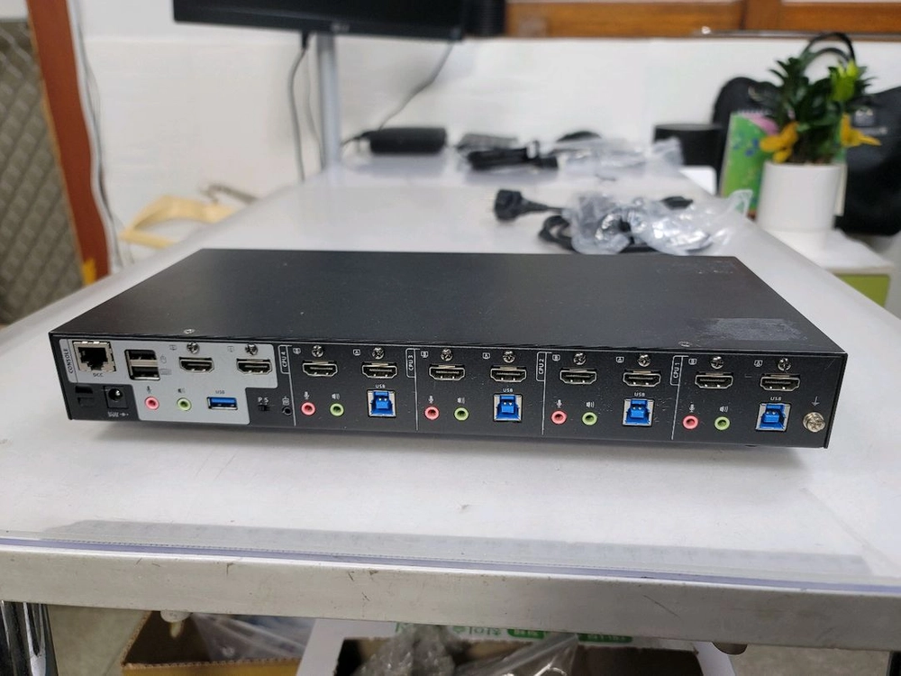 ATEN CS1844 듀얼모니터 4채널 4K KVM 스위치 이미지