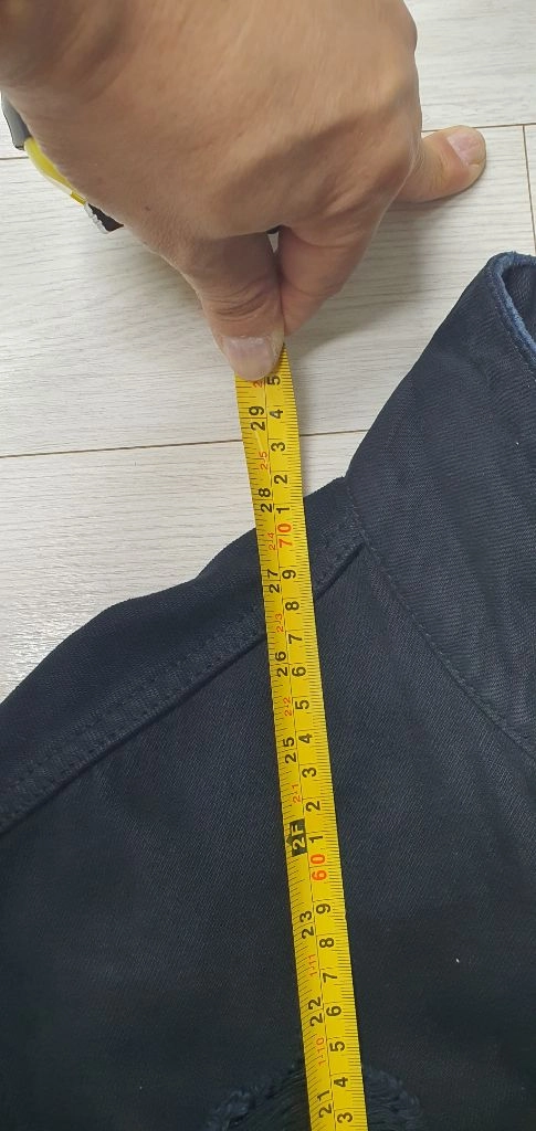 Bershka Denim 블랙 데미지자켓(해외판) 105호 실측! S급! 드라이완료! 이미지