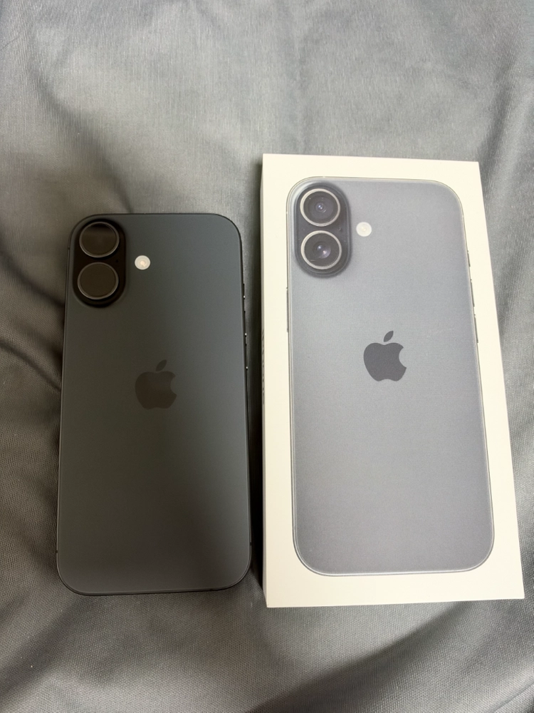 아이폰17 블랙 256GB S급 +케이스 3개 이미지