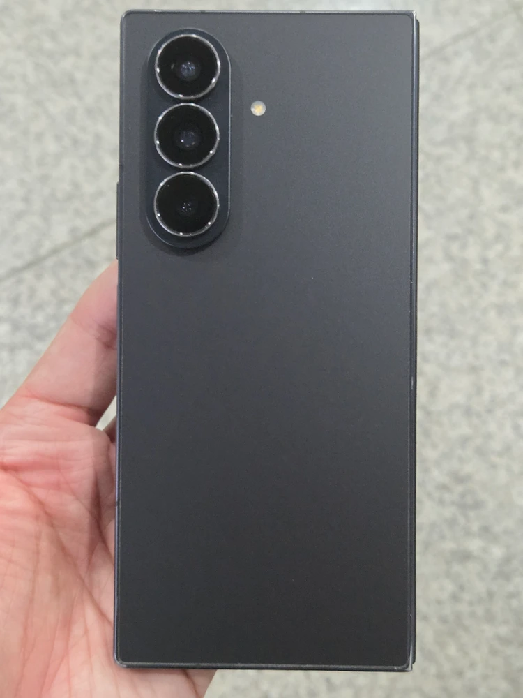 [자급제] 갤럭시 Z폴드7 512GB 블랙쉐도우 공기계 판매합니다. 이미지