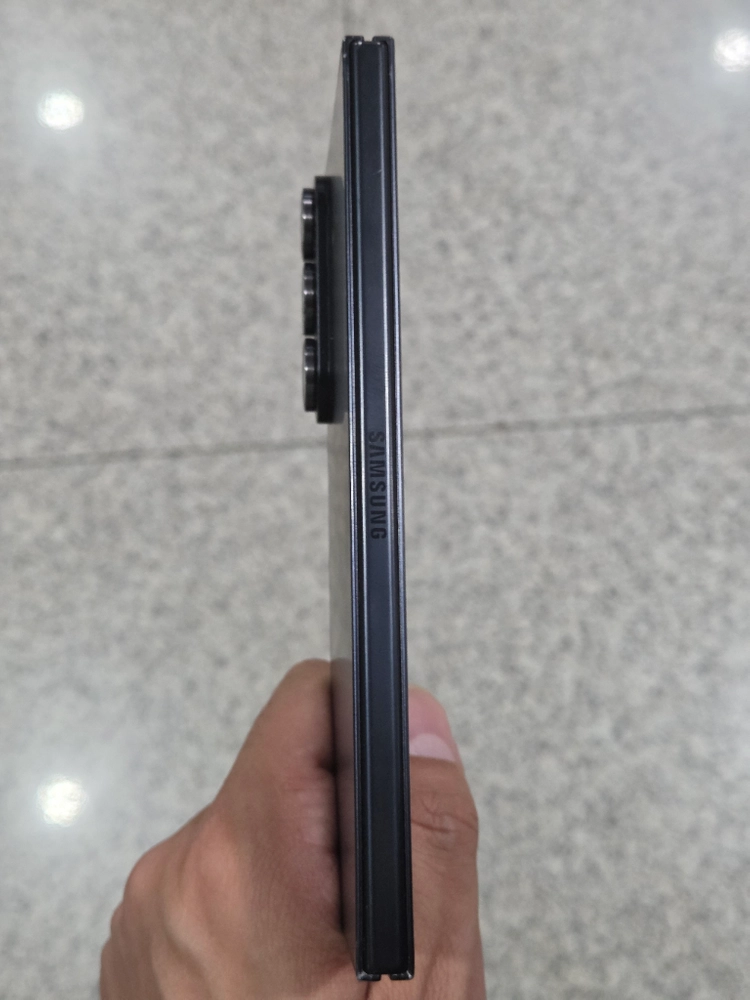 [자급제] 갤럭시 Z폴드7 512GB 블랙쉐도우 공기계 판매합니다. 이미지