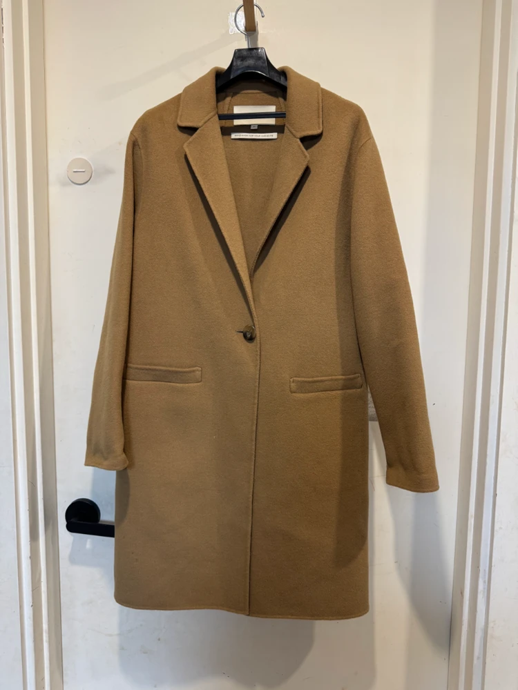 데일리룩 핸드메이드 코트 이미지