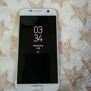 삼성휴대폰 갤럭시 S7 .SM-G930K.32GB.흰색 잔상있음좌측상단파손없으니안촉칠벗겨짐(사진참고) 이미지