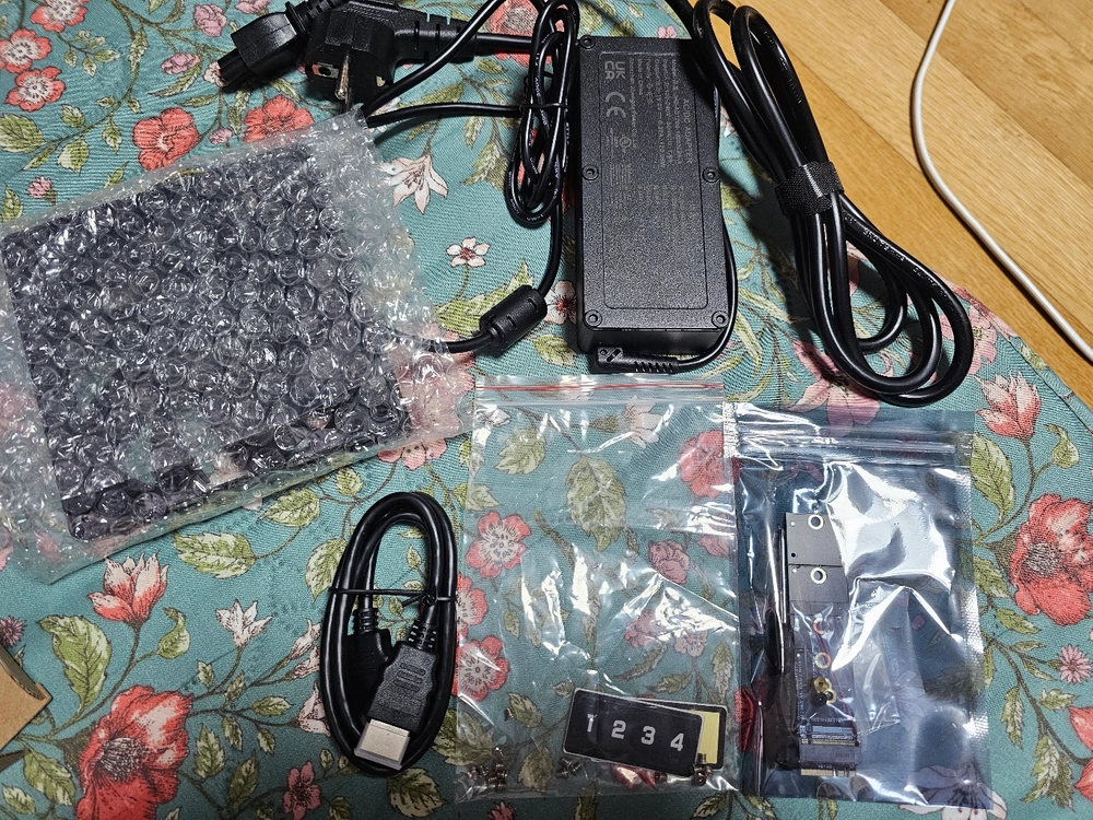 WTR PRO 5825u 베어본 부품용 이미지