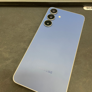갤럭시S25FE 네이비 256GB 무잔상 상태좋은 중고63만8천팝니다 이미지