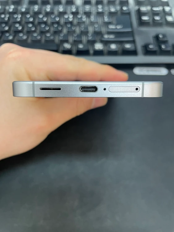갤럭시S25FE 네이비 256GB 무잔상 상태좋은 중고63만8천팝니다 이미지