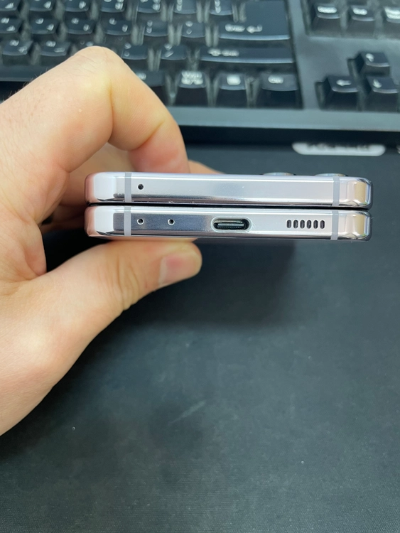 갤럭시Z플립5 라벤더 256GB 무잔상 상태좋은 중고38만3천팝니다 이미지