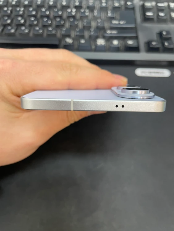 갤럭시S25엣지 블루 256GB 무잔상 상태좋은 중고68만5천팝니다 이미지