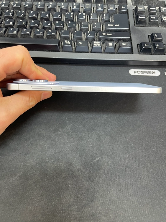 갤럭시S25엣지 블루 256GB 무잔상 상태좋은 중고68만5천팝니다 이미지
