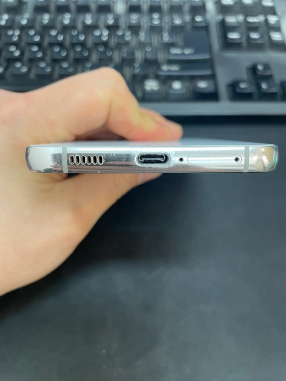 갤럭시S22플러스 화이트 256GB 무잔상 상태좋은 중고30만2천팝니다 이미지