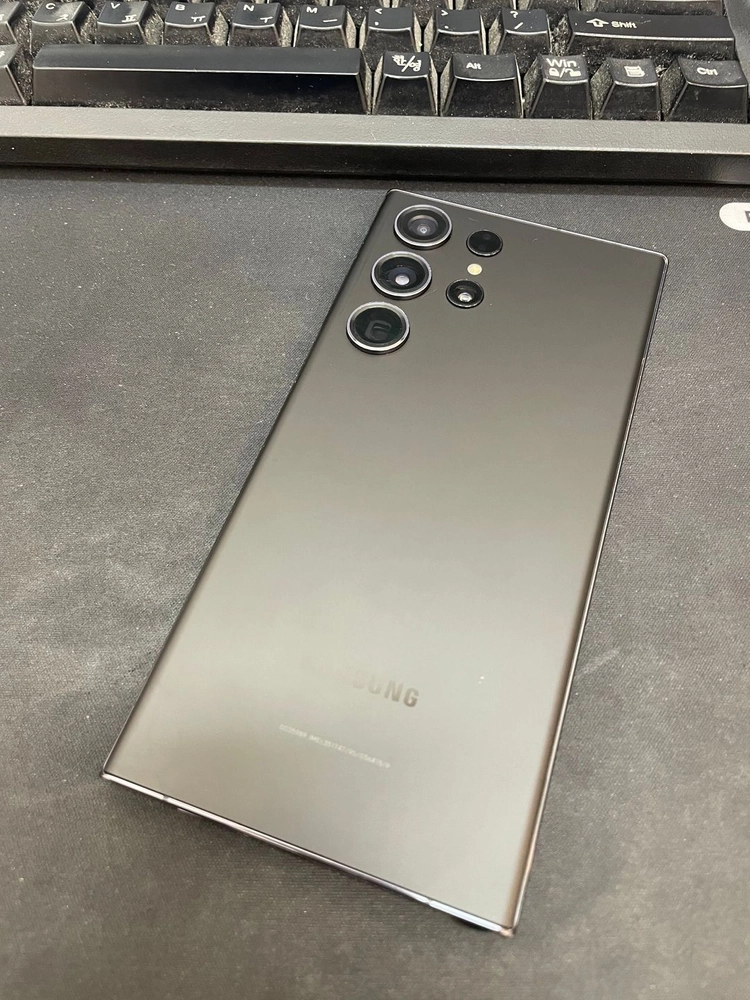 갤럭시S23울트라 블랙 256GB 무잔상 상태좋은 중고63만8천팝니다 이미지
