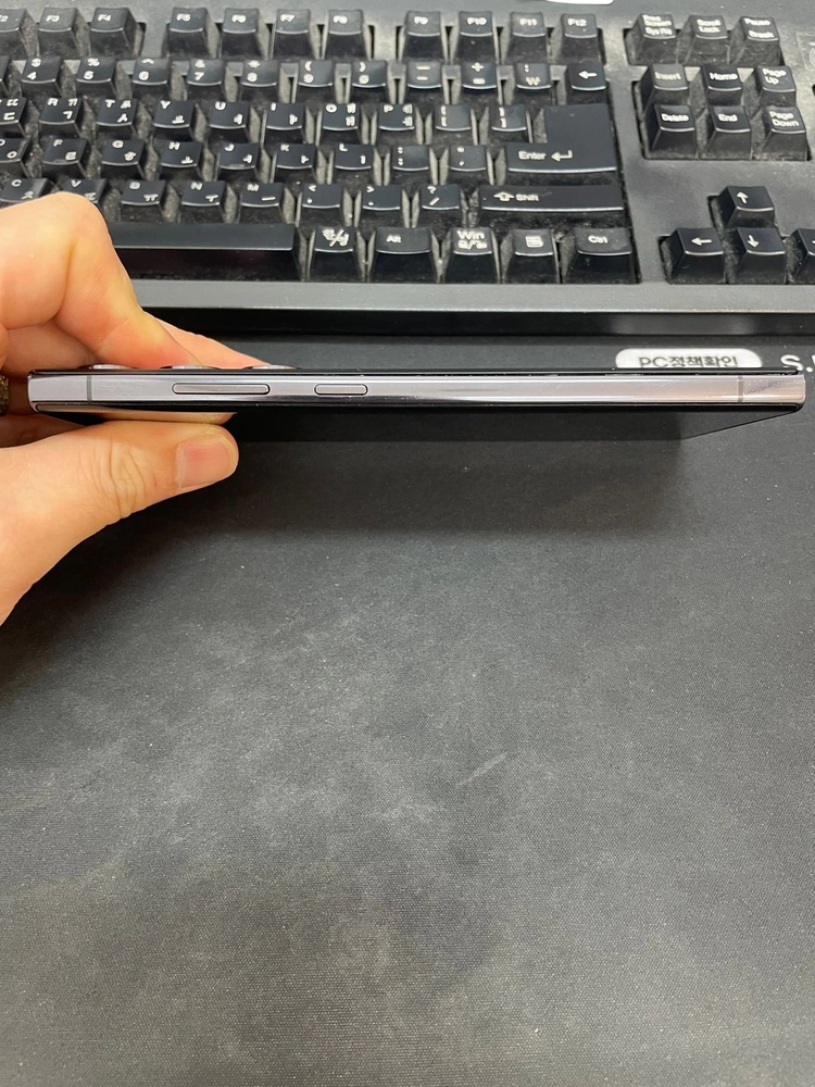 갤럭시S23울트라 블랙 256GB 무잔상 상태좋은 중고63만8천팝니다 이미지