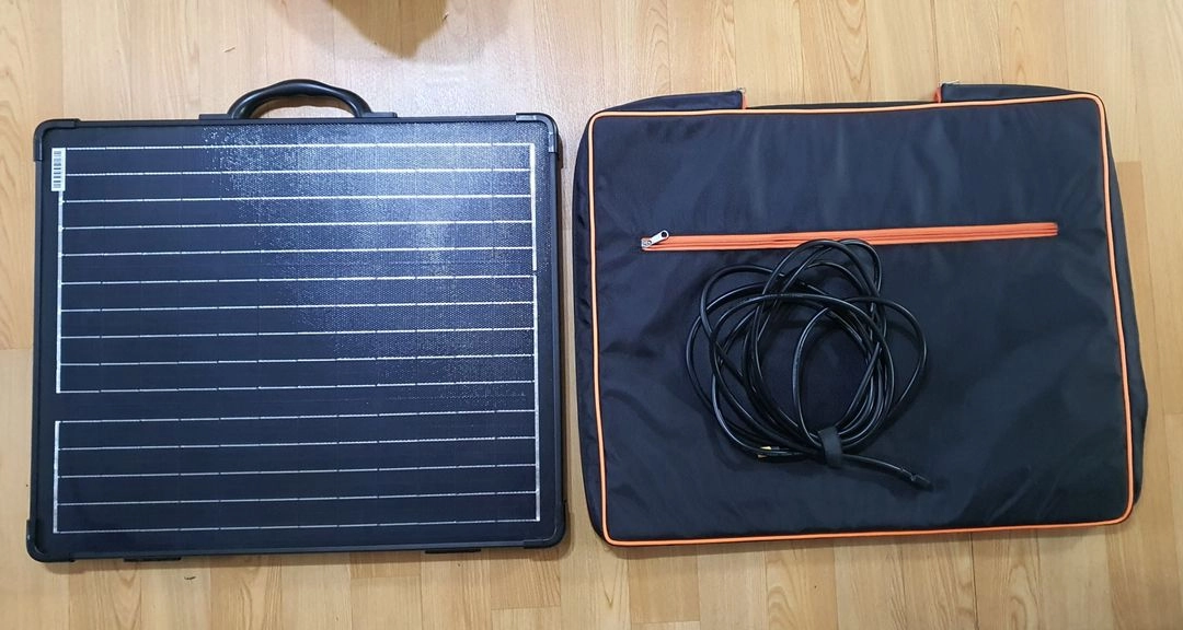 캠핑용 태양광패널(12V100W) - 안심되는 중고거래