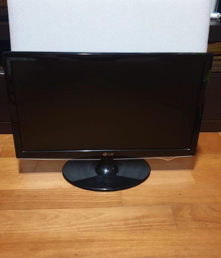 LG 플래트론 22인치 LCD 모니터 W2261V 판매해요 이미지