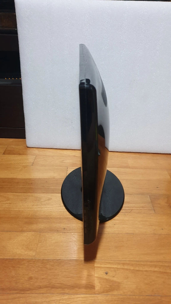 LG 플래트론 22인치 LCD 모니터 W2261V 판매해요 이미지