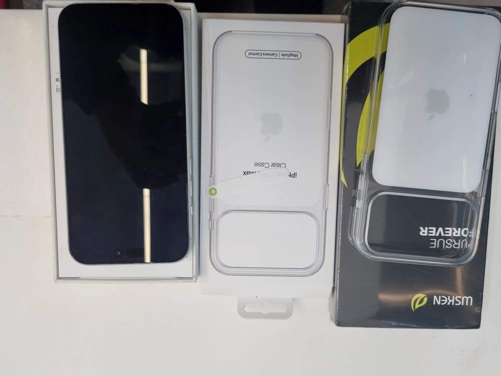 아이폰17프로맥스 1tb 정품케이스,사생활보호필름 이미지